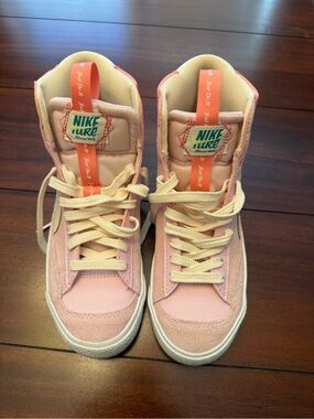 Nike Blazer Mid Size 5Y NWOB